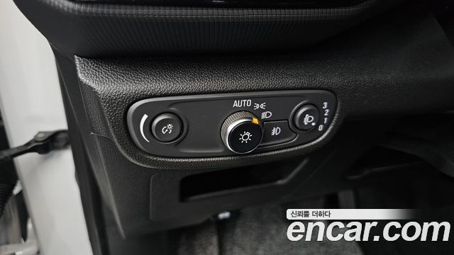 Chevrolet Korea Trailblazer 2021 — photo 15