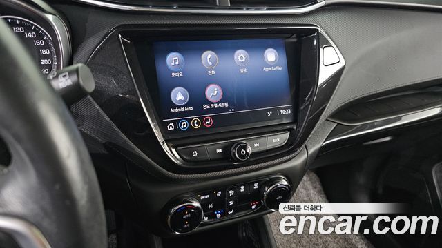 Chevrolet Korea Trailblazer 2021 — photo 17