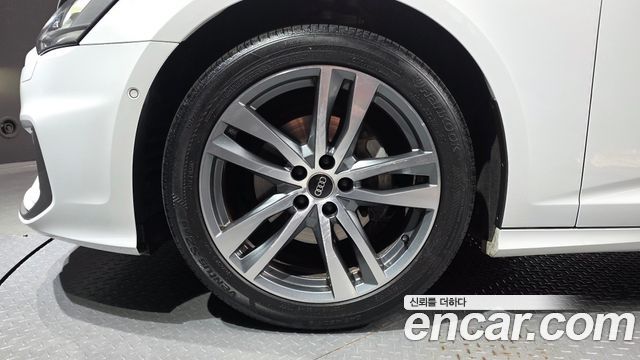 Audi A6 2023 — photo 5