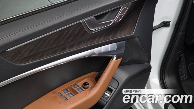 Audi A6 2023 — photo 17