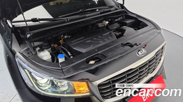 Kia Canival 2019 — photo 6