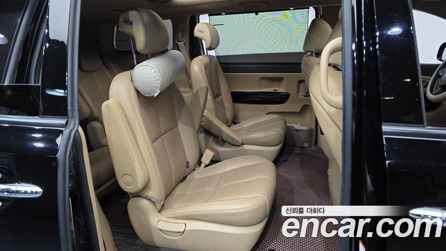 Kia Canival 2019 — photo 12