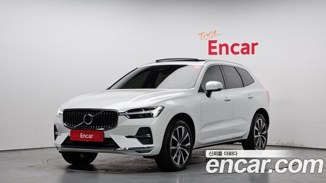 Volvo XC60 2022 — photo 1