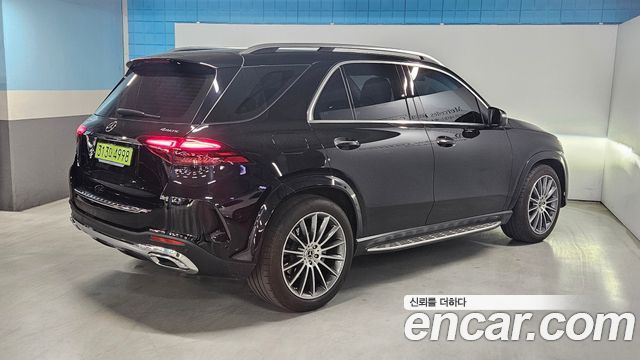 Mercedes-Benz GLE-Class 2025 — photo 3