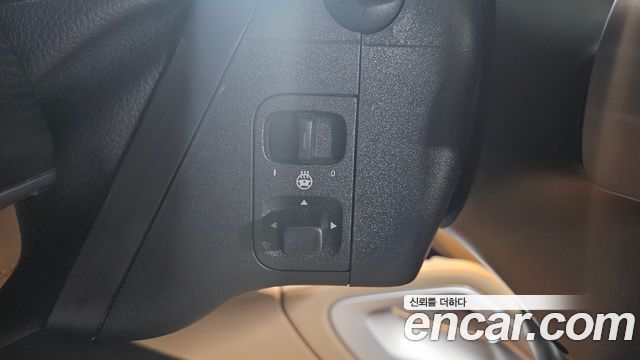 Mercedes-Benz GLE-Class 2025 — photo 14