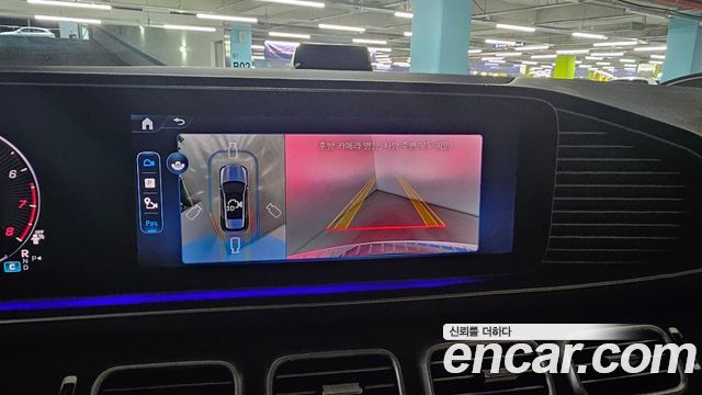 Mercedes-Benz GLE-Class 2025 — photo 17