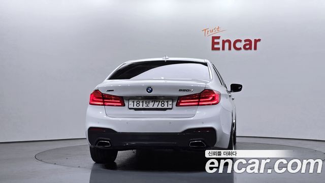 BMW 5-Series 2018 — photo 4