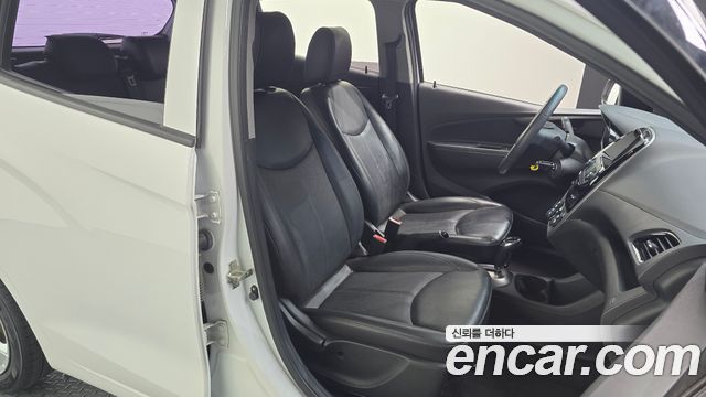 Chevrolet Korea Spark 2017 — photo 12