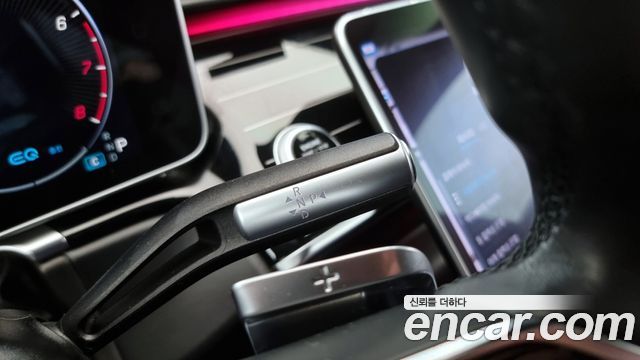 Mercedes-Benz S-Class 2022 — photo 9