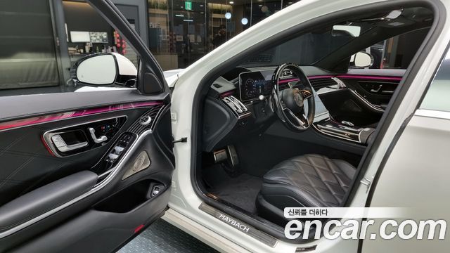 Mercedes-Benz S-Class 2022 — photo 11