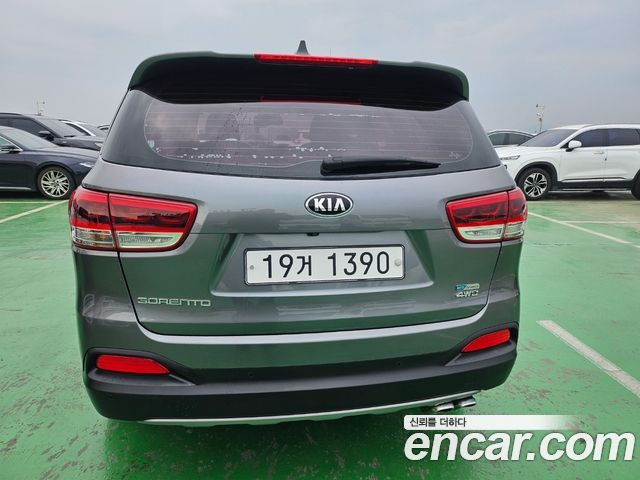 Kia Sorento 2015 — photo 4
