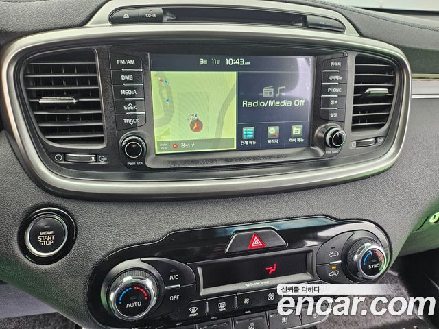 Kia Sorento 2015 — photo 13