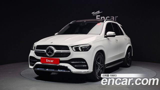 Mercedes-Benz GLE-Class 2021 — photo 1