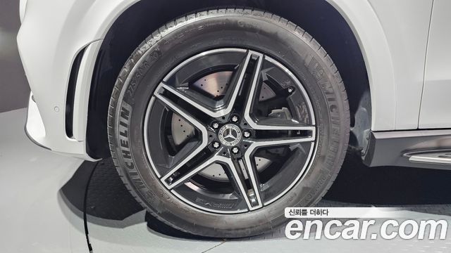 Mercedes-Benz GLE-Class 2021 — photo 5