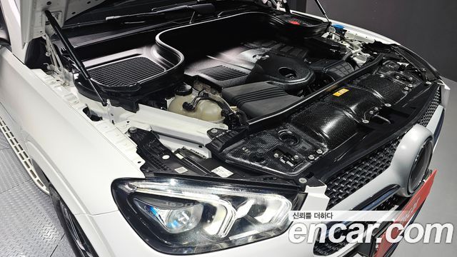 Mercedes-Benz GLE-Class 2021 — photo 6