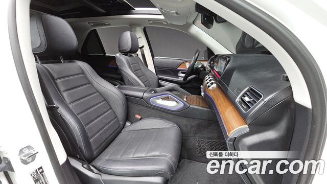 Mercedes-Benz GLE-Class 2021 — photo 10