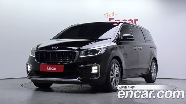 Kia Canival 2020 — photo 1