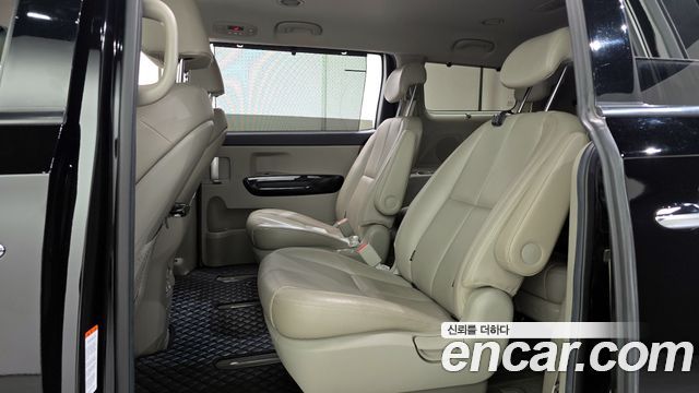 Kia Canival 2020 — photo 12