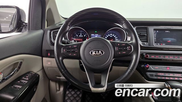 Kia Canival 2020 — photo 13