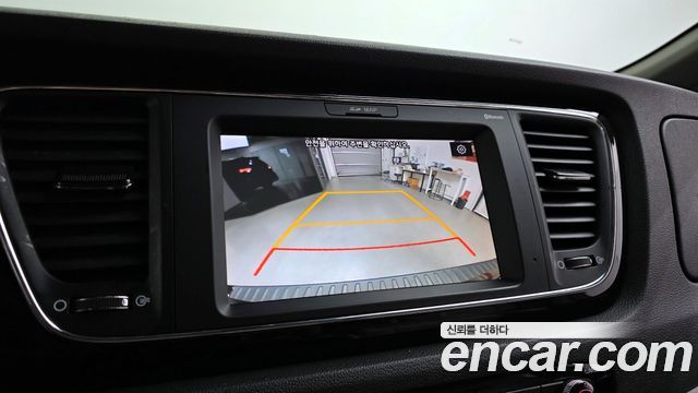 Kia Canival 2020 — photo 15
