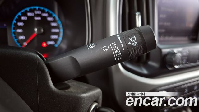 Chevrolet Korea Colorado 2022 — photo 17