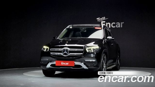Mercedes-Benz GLE-Class 2020 — photo 3