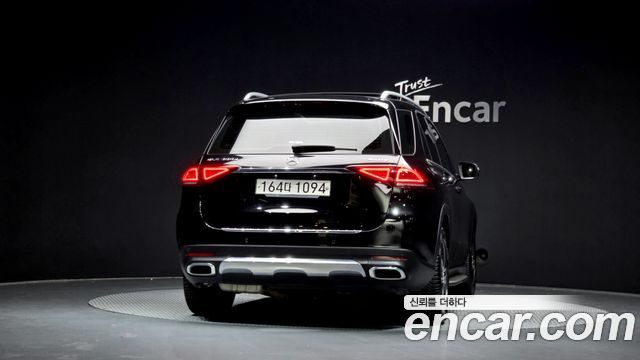 Mercedes-Benz GLE-Class 2020 — photo 4