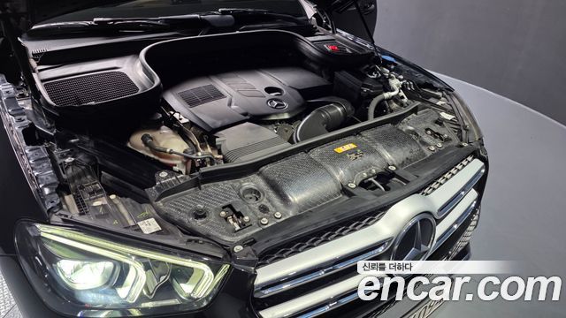 Mercedes-Benz GLE-Class 2020 — photo 6