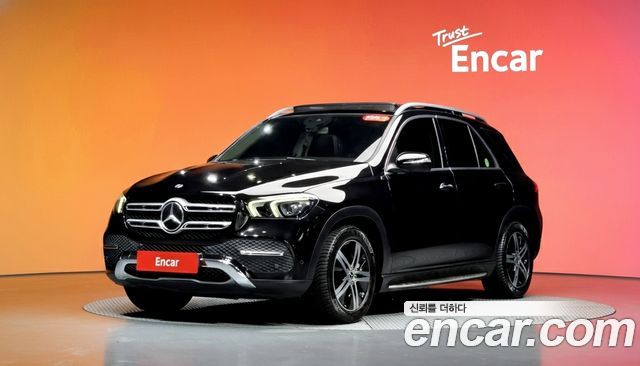 Mercedes-Benz GLE-Class 2020 — photo 1