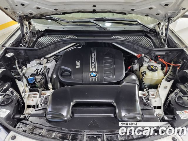 BMW X6 2017 — photo 13