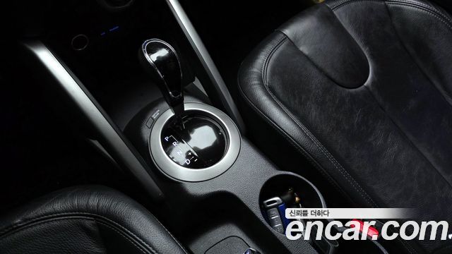 Hyundai Veloster 2012 — photo 9