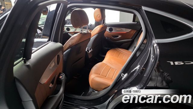 Mercedes-Benz GLC-Class 2021 — photo 11