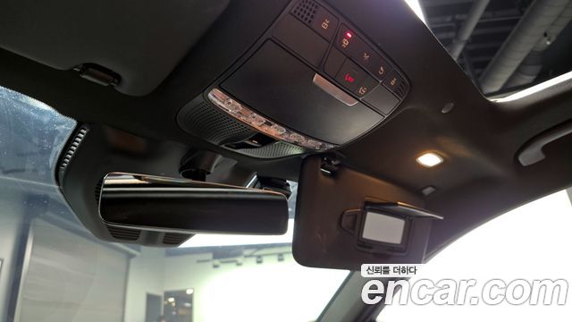Mercedes-Benz GLC-Class 2021 — photo 17