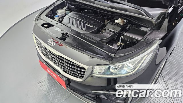Kia Canival 2020 — photo 6