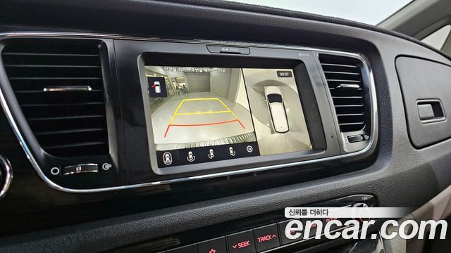 Kia Canival 2020 — photo 15