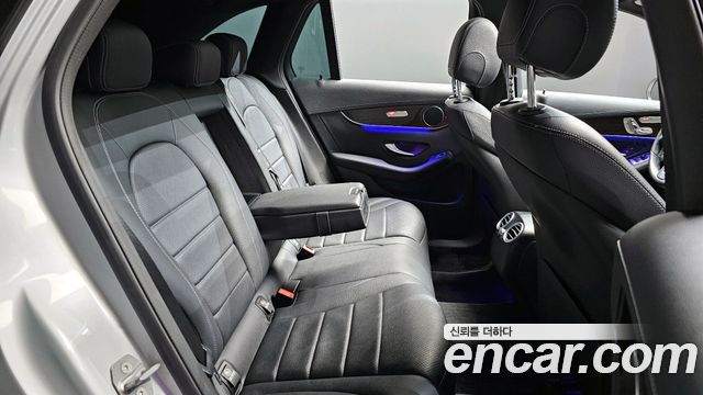 Mercedes-Benz GLC-Class 2020 — photo 12
