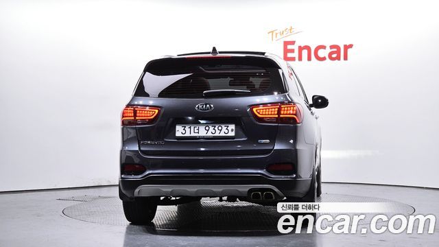 Kia Sorento 2018 — photo 4