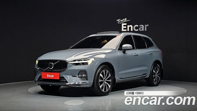 Volvo XC60 2023 — photo 1