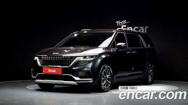 Kia Canival 2021 — photo 1