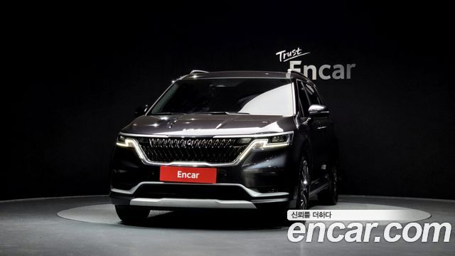 Kia Canival 2021 — photo 3