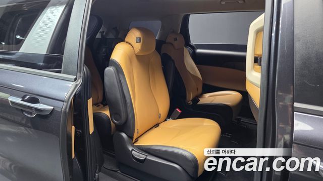Kia Canival 2021 — photo 12