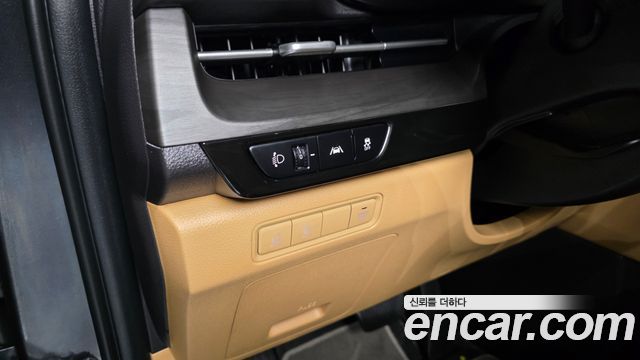 Kia Canival 2021 — photo 17