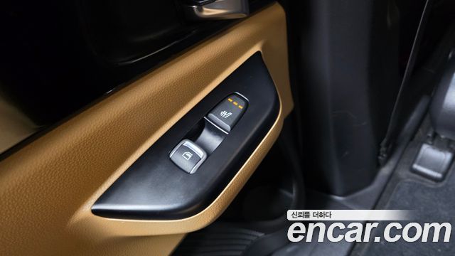 Kia Canival 2021 — photo 19