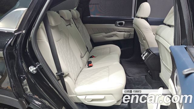 Kia Sorento 2023 — photo 13