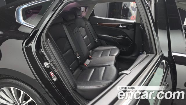Kia K7 2017 — photo 12