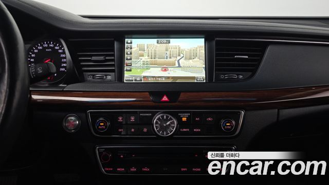 Kia K7 2017 — photo 14