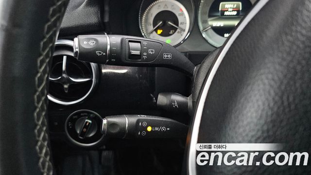Mercedes-Benz GLK-Class 2013 — photo 10
