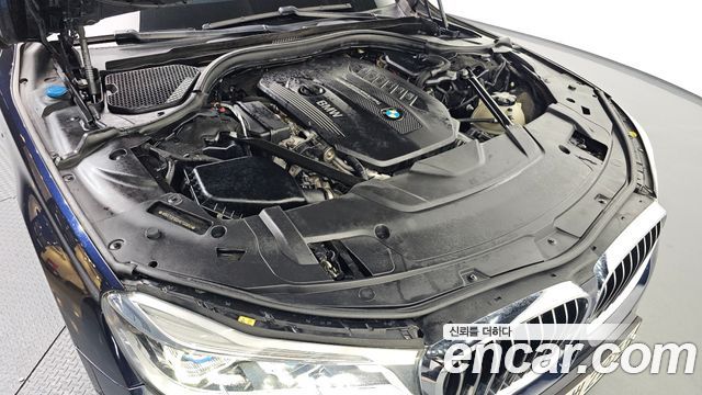 BMW 7-Series 2017 — photo 6