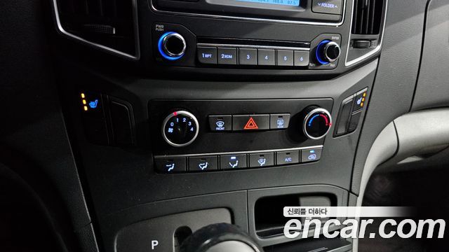 Hyundai Starex 2021 — photo 15