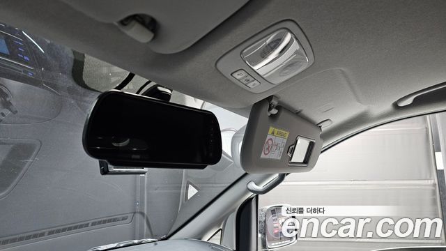 Hyundai Starex 2021 — photo 18
